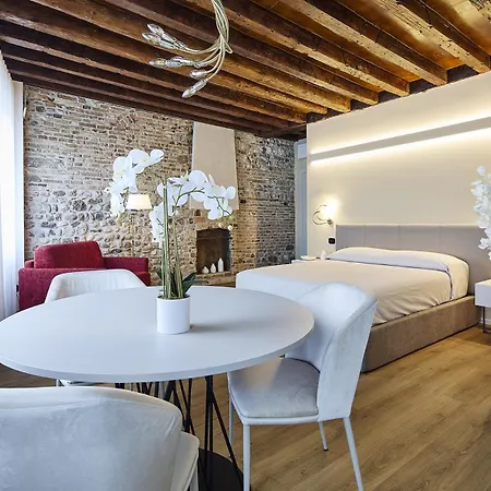 Sarpi & Penzion Udine