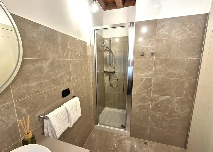 Sarpi & ゲストハウス 4*